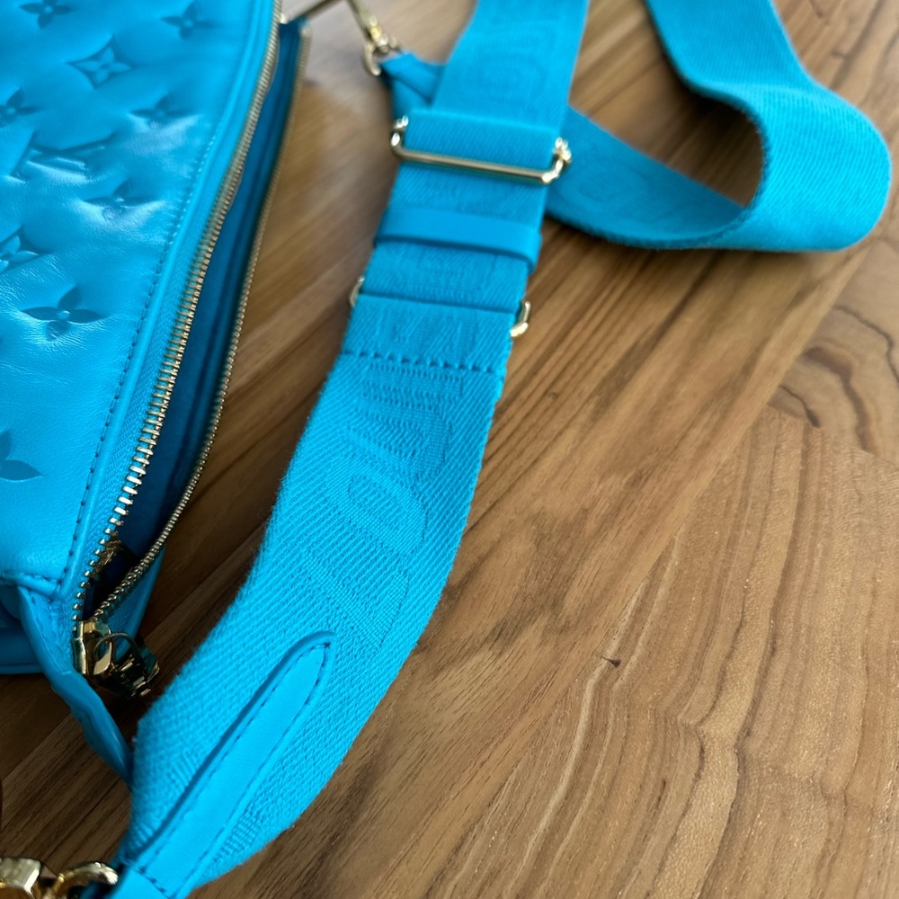 Louis Vuitton COUSSIN PM- ELECTRIC TURQUOISE BLUE - Picture 12 of 12